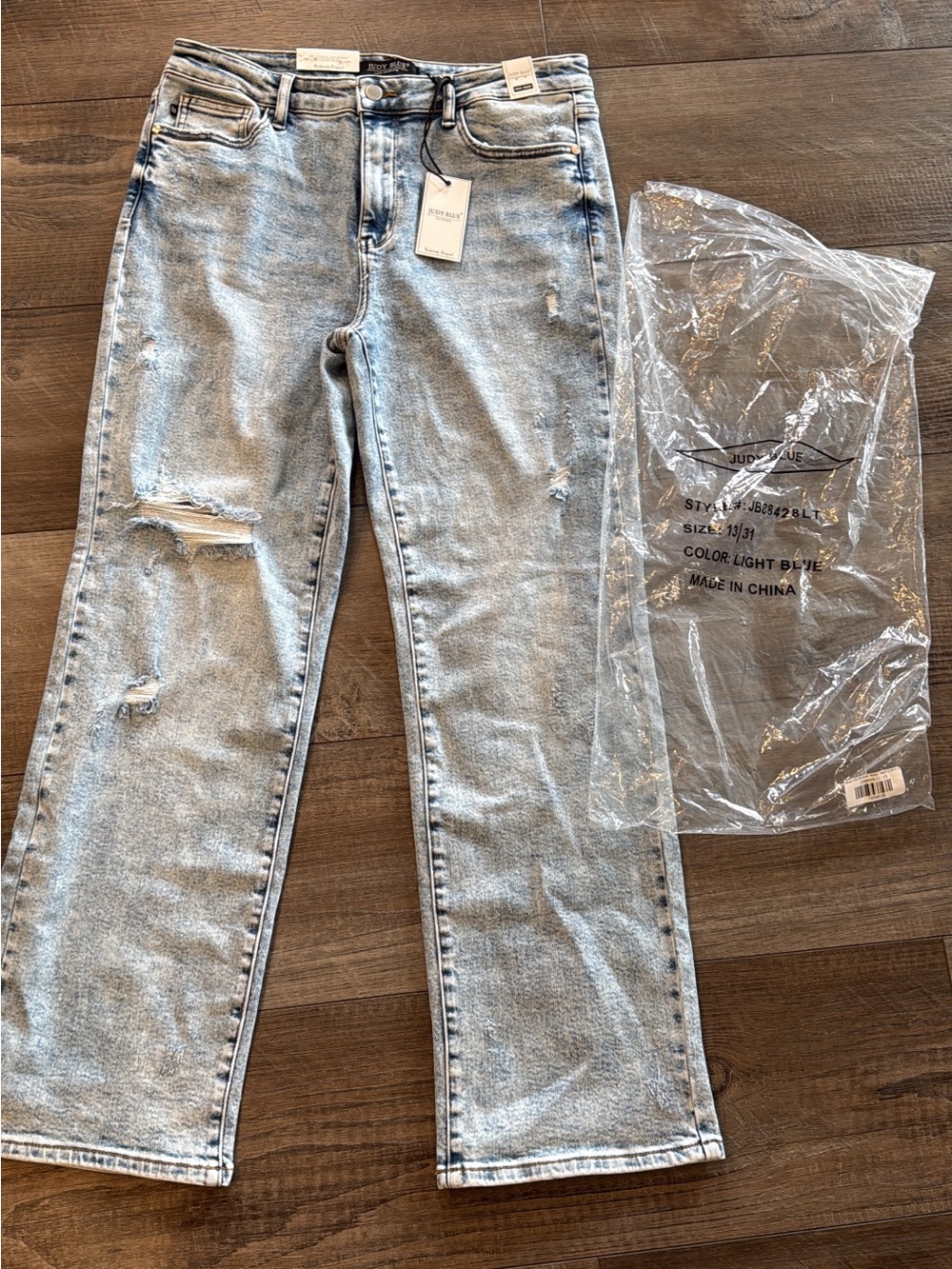 NWT Judy Blue 90’s Straight Jeans
